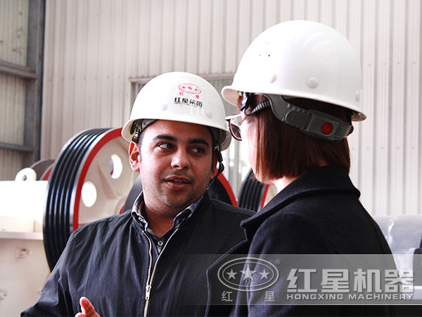 ������Ա�����ͻ���̽��