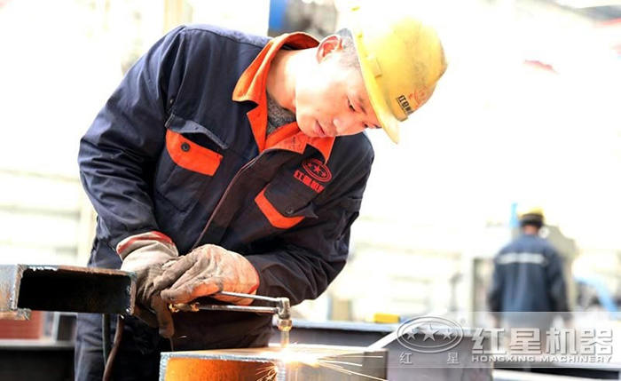 专业的设备生产员 专业的设备生产员