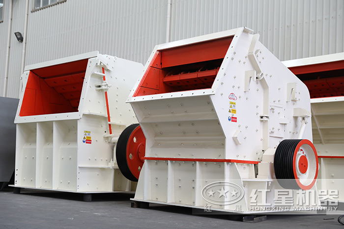 粗碎反击式制砂(沙)机 粗碎反击式制砂(沙)机