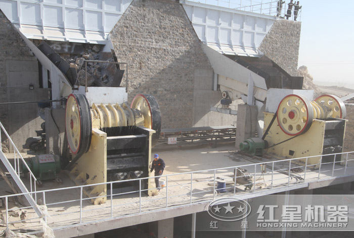 1200tph粉石机现场作业图 1200tph粉石机现场作业图