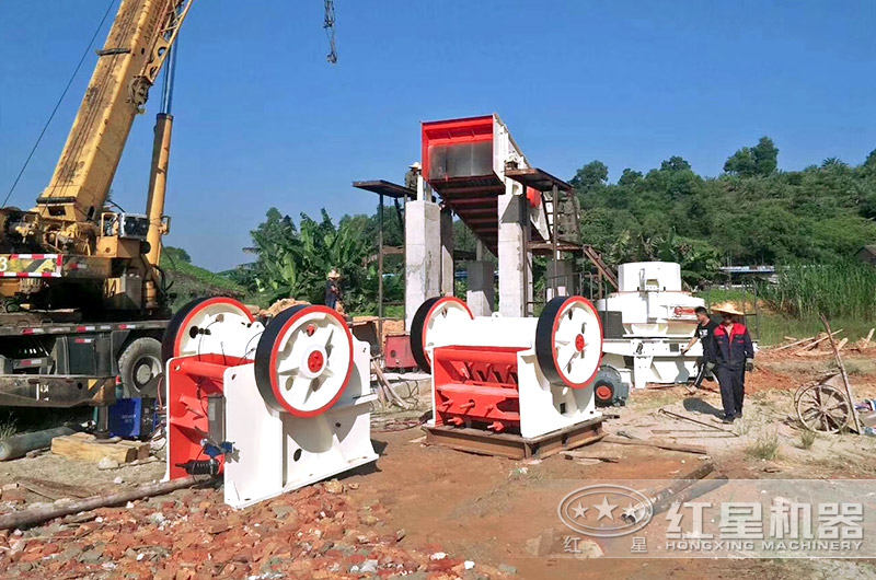 69颚破机安装现场 69颚破机安装现场