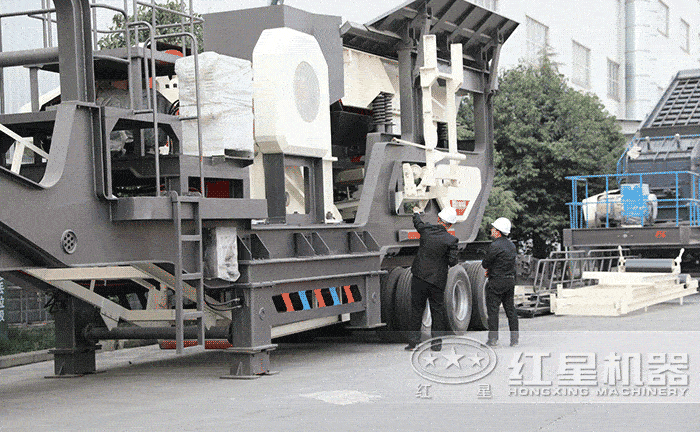 易彩堂客户参观车载渣土粉碎机 易彩堂客户参观车载渣土粉碎机