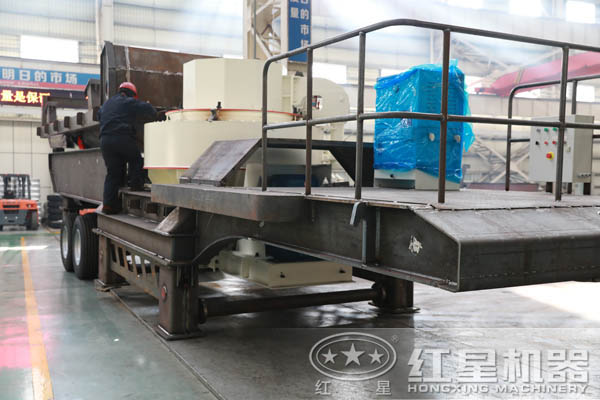 �ƶ���ɳ��