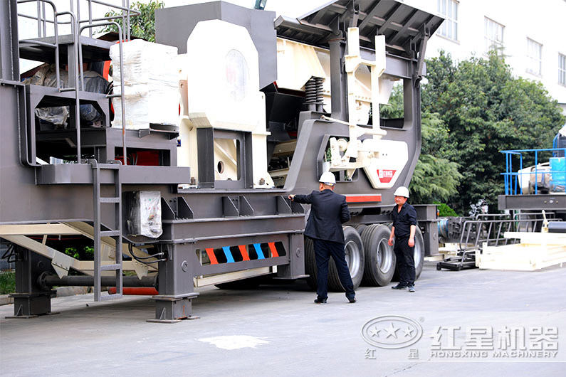 易彩堂参观易彩堂石灰石移动式破碎机 易彩堂参观易彩堂石灰石移动式破碎机