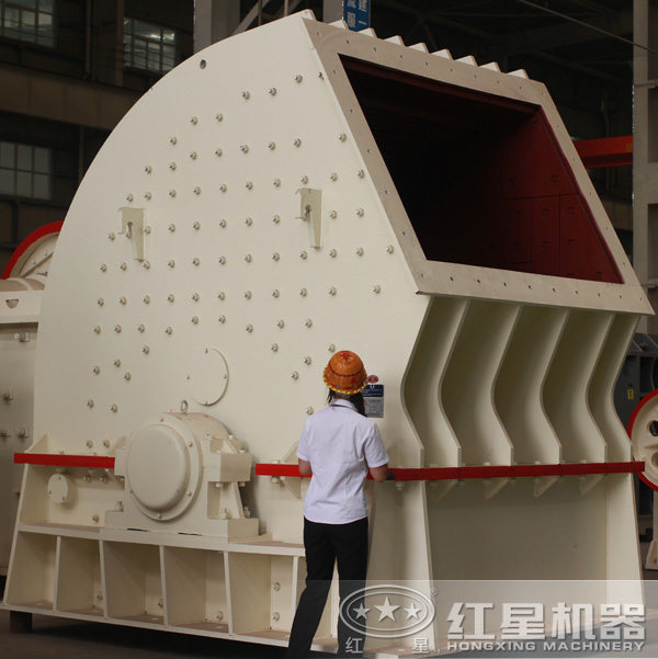 大型重锤式石头破碎机 大型重锤式石头破碎机