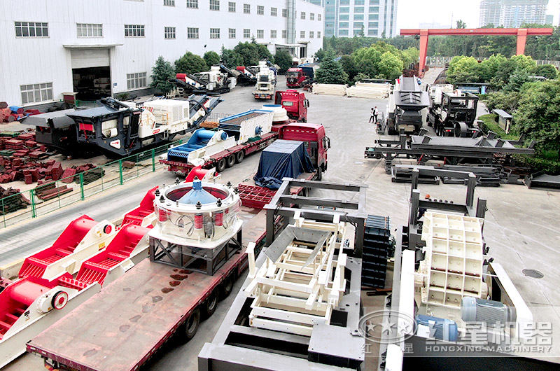 可移动石子破碎机厂区发货现场 可移动石子破碎机厂区发货现场