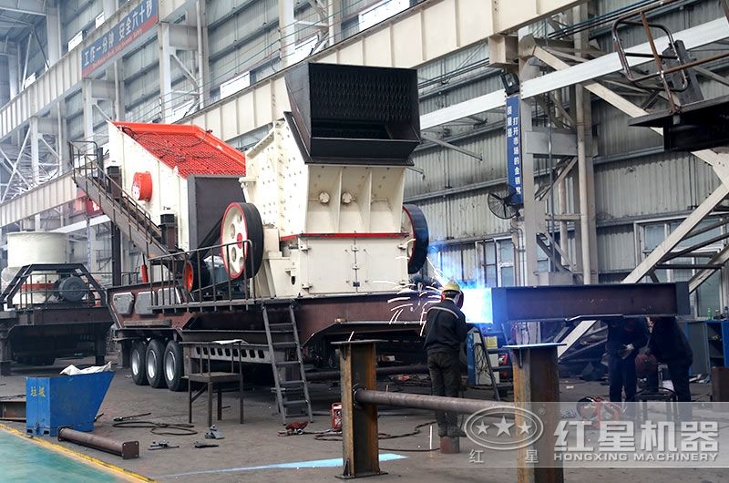 易彩堂技术工人车间作业 易彩堂技术工人车间作业