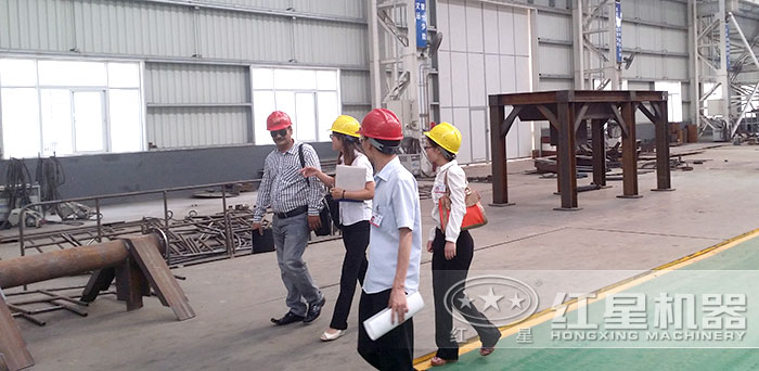 印度尼西亚用户到易彩堂车间实地参观 印度尼西亚用户到易彩堂车间实地参观