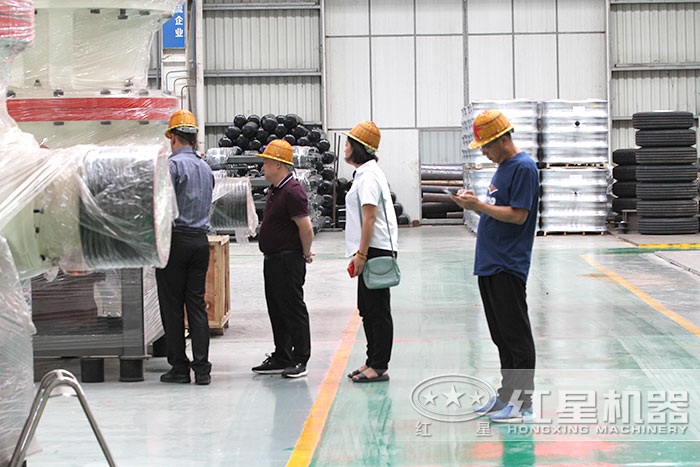 用户到易彩堂车间实地考察 用户到易彩堂车间实地考察