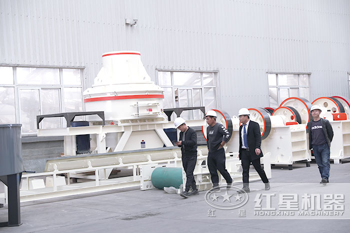 易彩堂青石破碎车间 易彩堂青石破碎车间