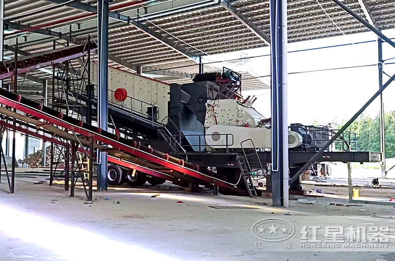 轮胎式矿山破碎机就地作业 轮胎式矿山破碎机就地作业