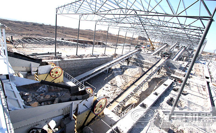 1600-2100大型颚式破碎机 1600-2100大型颚式破碎机