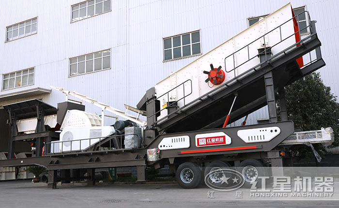 大型移动破碎站搭载重锤式破碎机 大型移动破碎站搭载重锤式破碎机