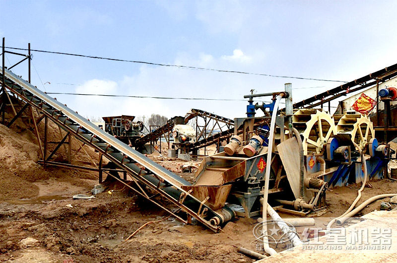 两台洗砂机配合工作,产量更大 两台洗砂机配合工作,产量更大