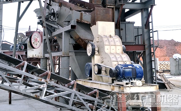 双级锤式破碎机现场 双级锤式破碎机现场