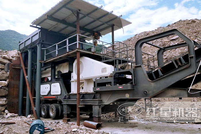 搭载颚式破碎机 搭载颚式破碎机