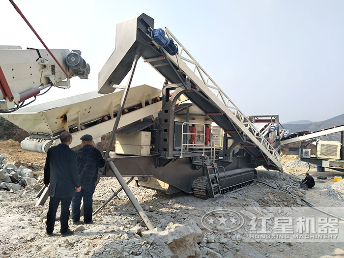 搭载圆锥破碎机 搭载圆锥破碎机