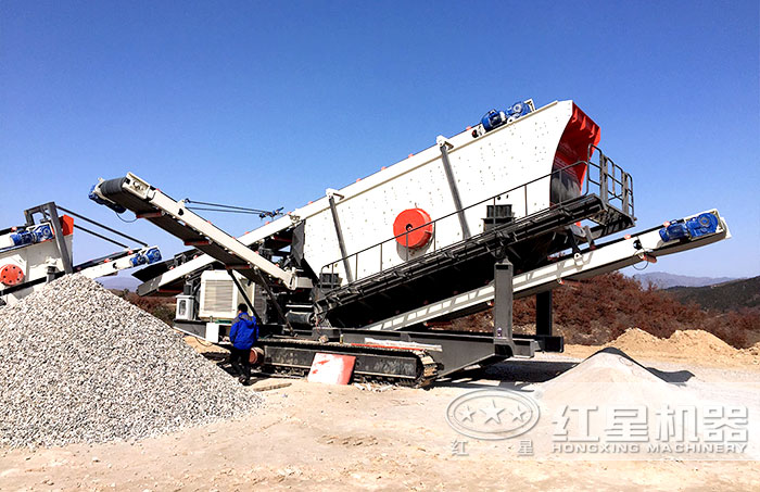 �ײ����Ĵ��ƶ�ʯͷ�����