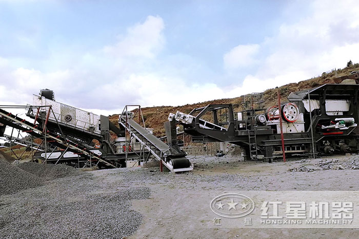 移动鄂式破碎机/移动圆锥破碎机 移动鄂式破碎机/移动圆锥破碎机