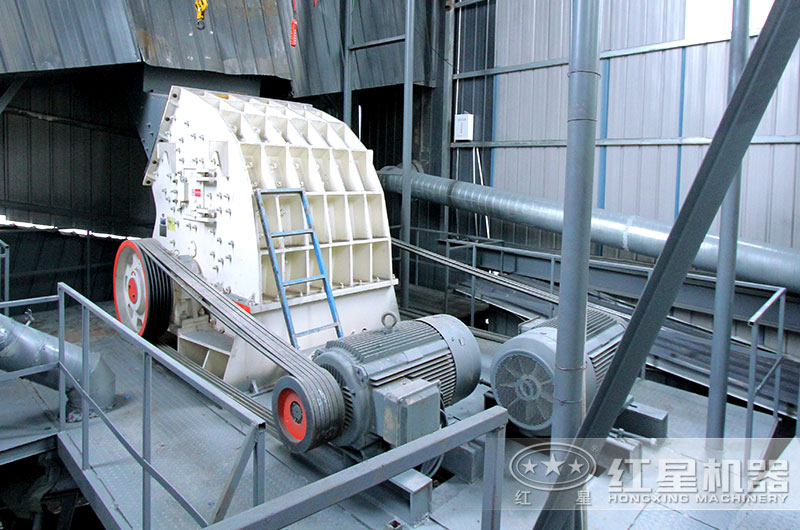 大型砂石粉碎机-重锤式破碎机 大型砂石粉碎机-重锤式破碎机