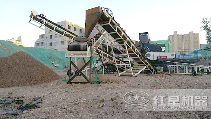 轮胎配置下的流动式作业的碎石加工设备 轮胎配置下的流动式作业的碎石加工设备