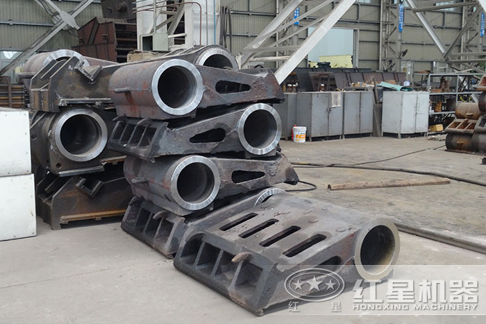 易彩堂机器大型鄂式破碎机配件区 易彩堂机器大型鄂式破碎机配件区