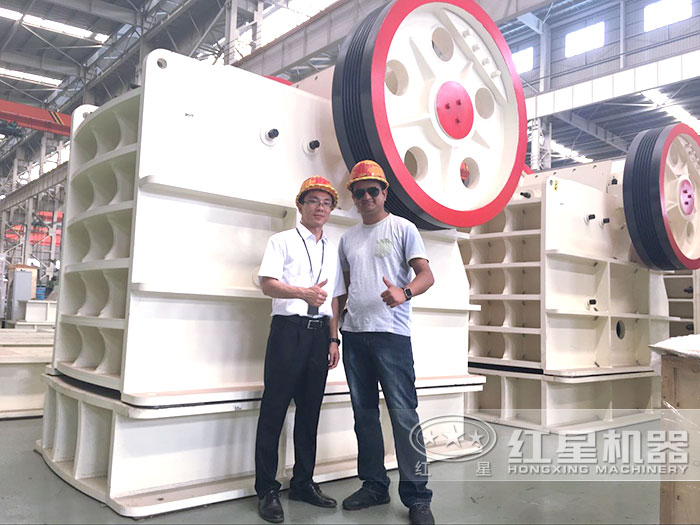 鄂式碎石机 鄂式碎石机