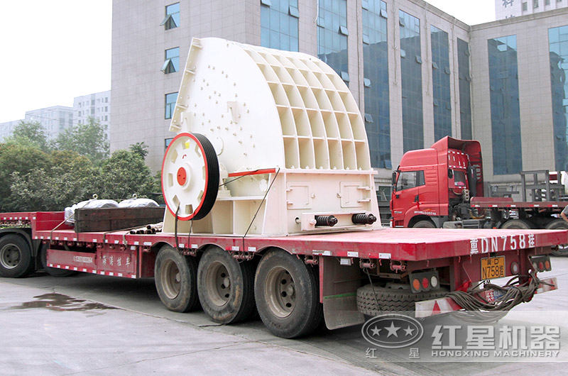 易彩堂碎石机车间直接发货 易彩堂碎石机车间直接发货