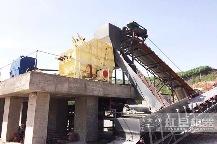 “中低硬度物料”碎石设备生产现场 “中低硬度物料”碎石设备生产现场