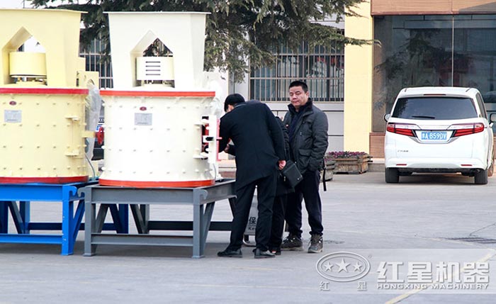 1000复合式破碎机车间现货 1000复合式破碎机车间现货