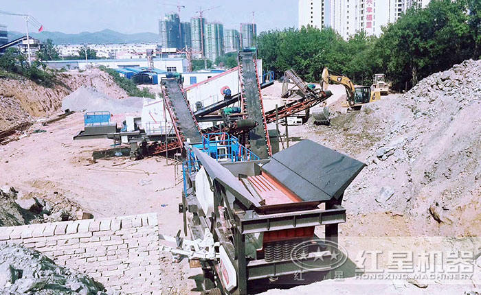 一小时可处理200吨的移动式泥石分离机现场作业图 一小时可处理200吨的移动式泥石分离机现场作业图