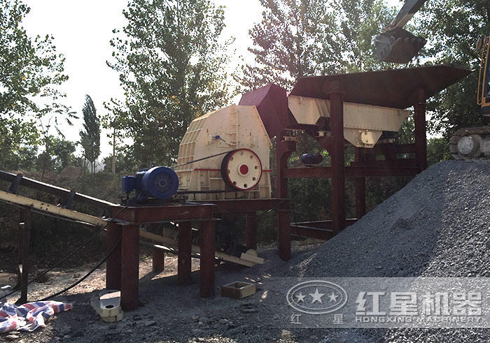 重锤式破碎机加工石子作业现场 重锤式破碎机加工石子作业现场