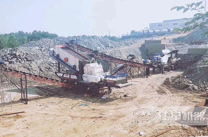 流动反击式碎石机200吨建筑垃圾处理现场 流动反击式碎石机200吨建筑垃圾处理现场