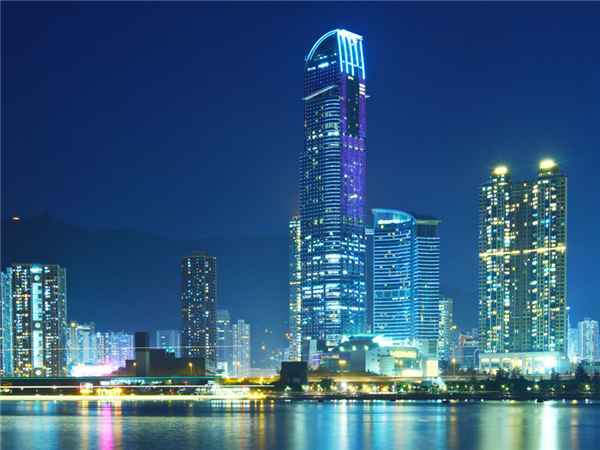 ���н���