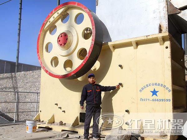 �ʽ�����