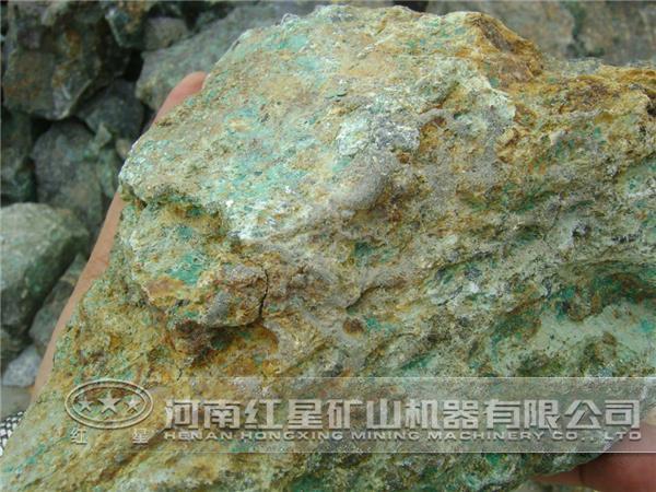 ����ͭ��